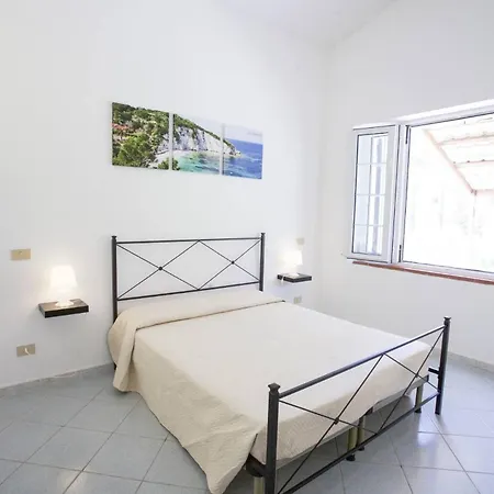 Ξενοδοχείο με διαμερίσματα Conti 4*