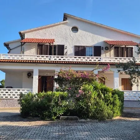 Ξενοδοχείο με διαμερίσματα Conti 4*