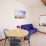 Ξενοδοχείο με διαμερίσματα Conti Lacona