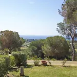 Ξενοδοχείο με διαμερίσματα Conti