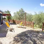Ξενοδοχείο με διαμερίσματα Conti 4*